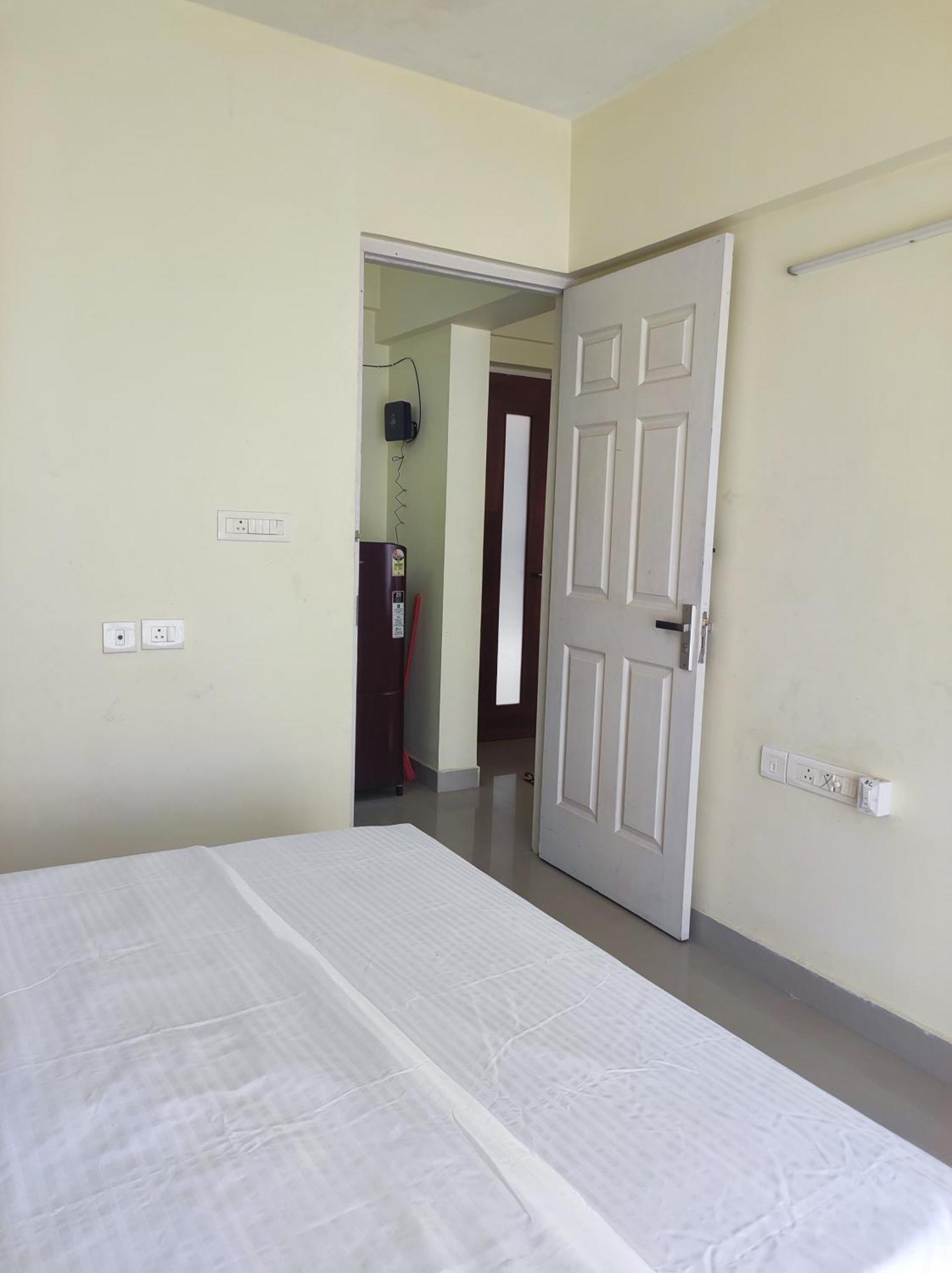 1 Bhk Flat In 904 *